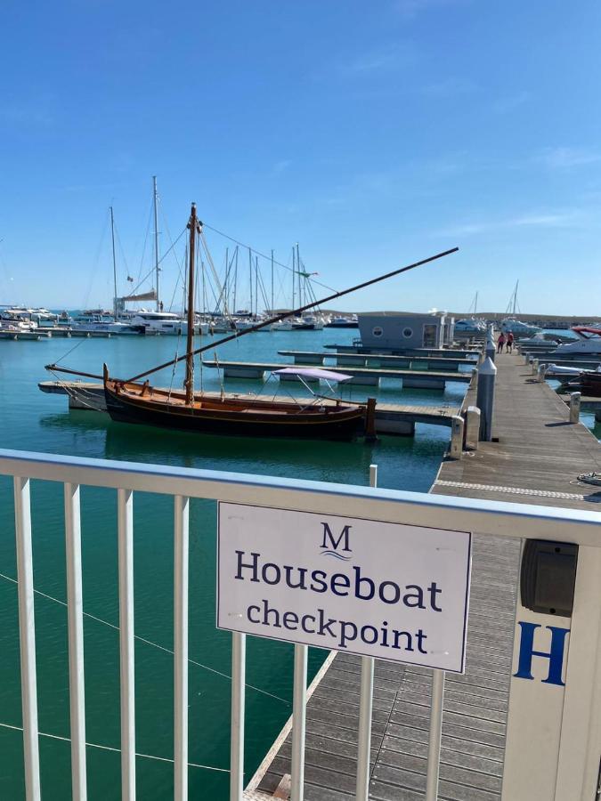 Marina Del Gargano Houseboat Ξενοδοχείο Manfredonia Εξωτερικό φωτογραφία