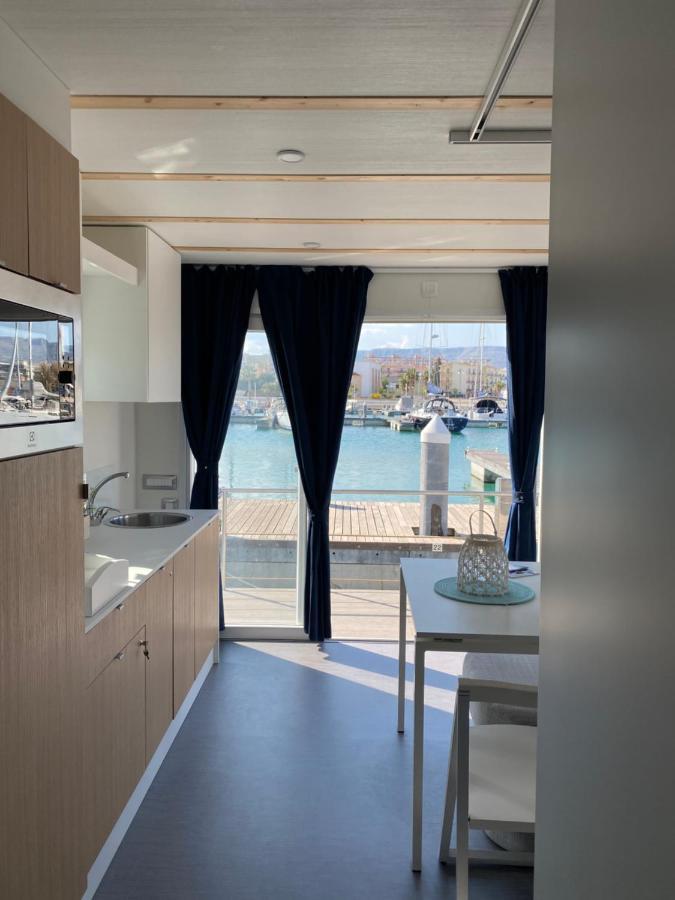 Marina Del Gargano Houseboat Ξενοδοχείο Manfredonia Εξωτερικό φωτογραφία