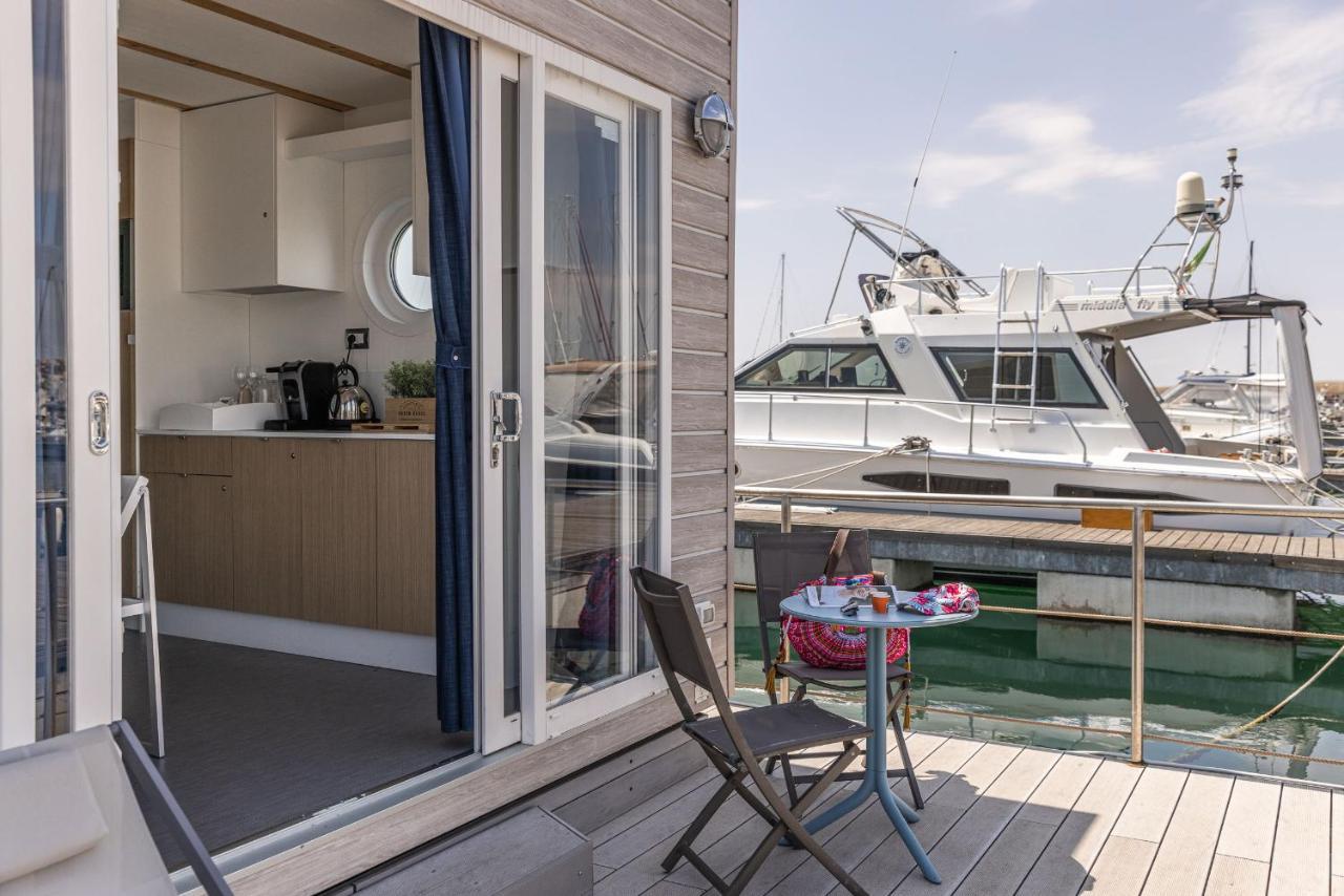 Marina Del Gargano Houseboat Ξενοδοχείο Manfredonia Εξωτερικό φωτογραφία