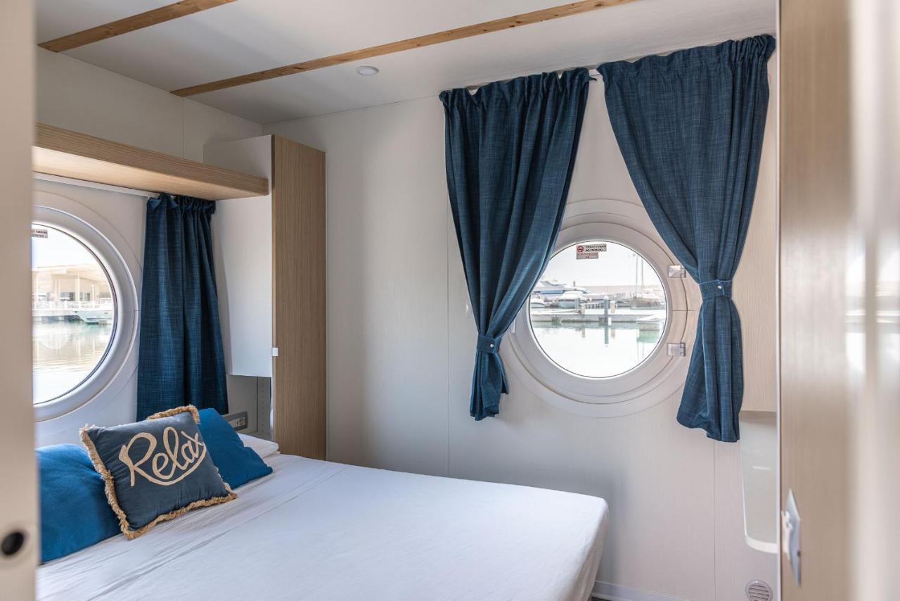 Marina Del Gargano Houseboat Ξενοδοχείο Manfredonia Εξωτερικό φωτογραφία