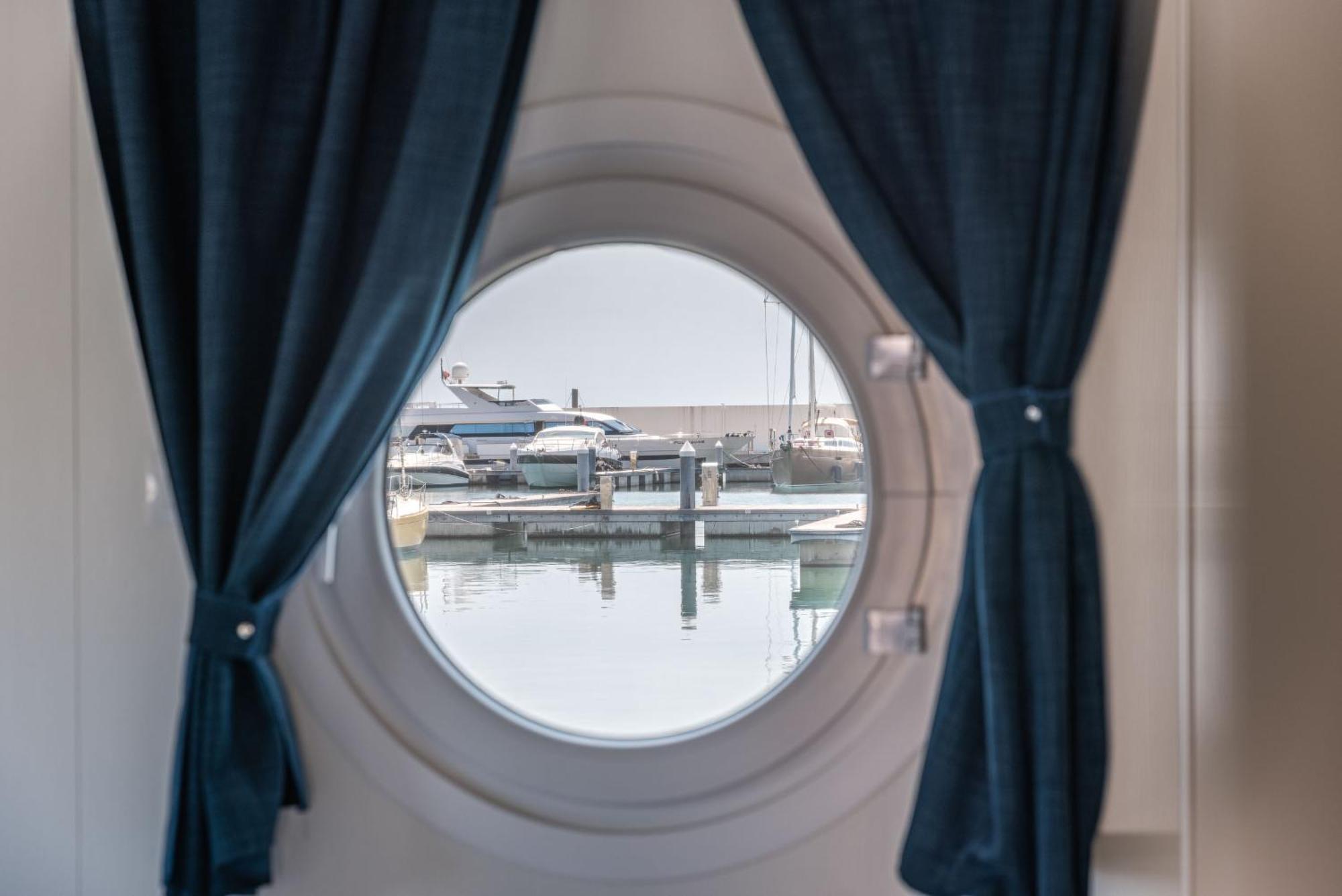 Marina Del Gargano Houseboat Ξενοδοχείο Manfredonia Εξωτερικό φωτογραφία